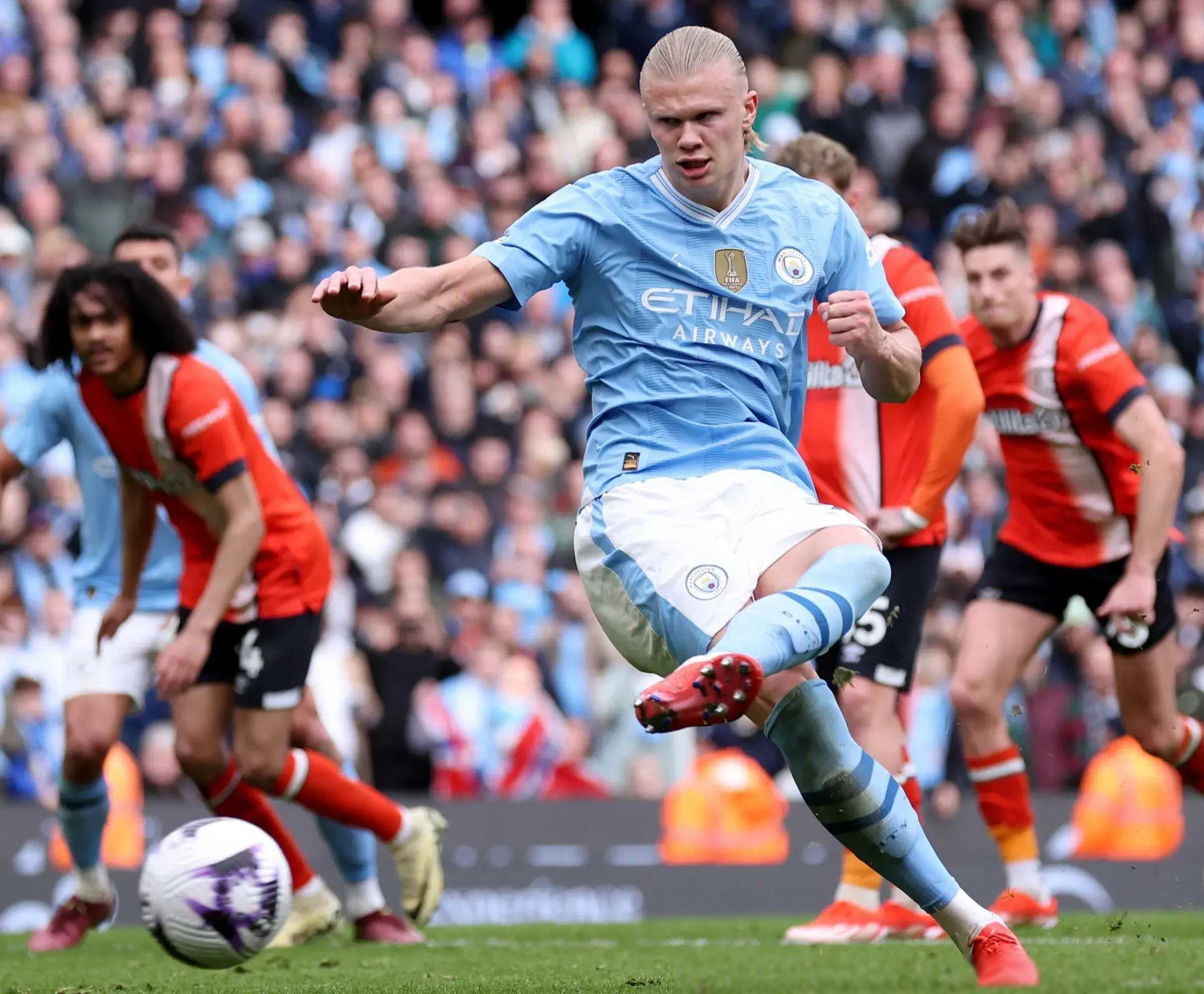 曼城豪取胜利，晋级足球欧洲顶级联赛！