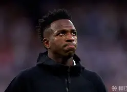 包含维尼修斯今日表现抢眼，切尔西整场无解，教练赛后亲自拥抱的词条